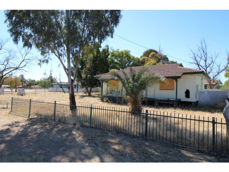 2 Arunga Street, Moree NSW 2400