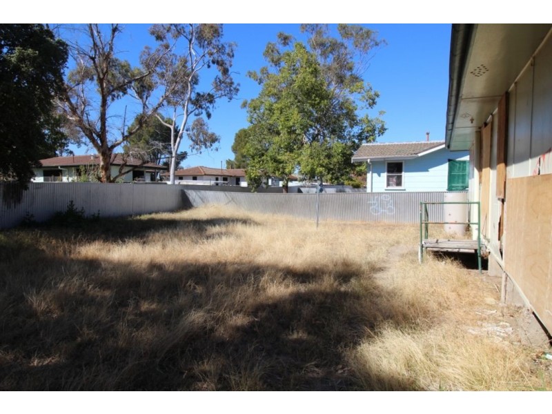 2 Arunga Street, Moree NSW 2400