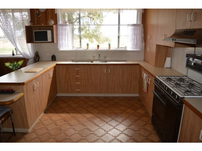 “YULINGA” 93 STOCKMANS ROAD, Moree NSW 2400