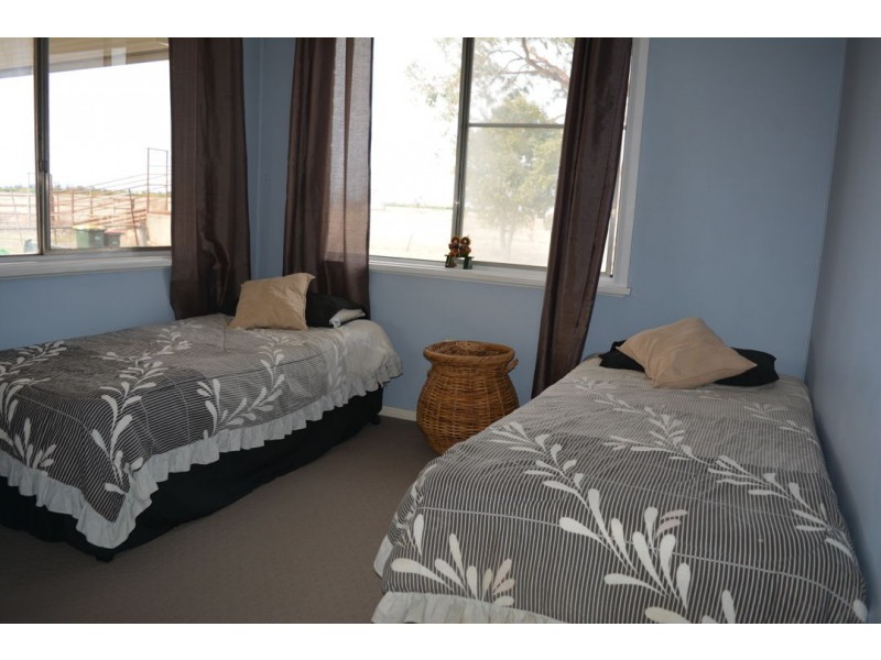 “YULINGA” 93 STOCKMANS ROAD, Moree NSW 2400