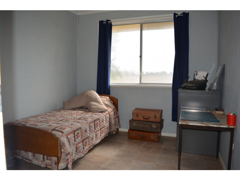 “YULINGA” 93 STOCKMANS ROAD, Moree NSW 2400