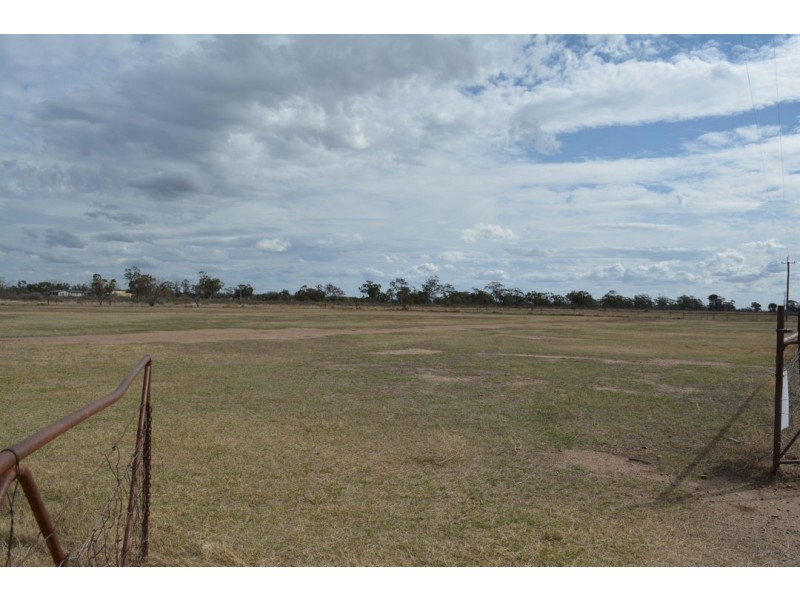 “YULINGA” 93 STOCKMANS ROAD, Moree NSW 2400