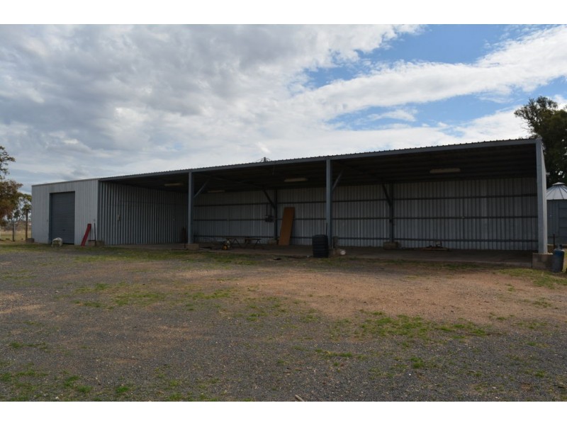 “YULINGA” 93 STOCKMANS ROAD, Moree NSW 2400