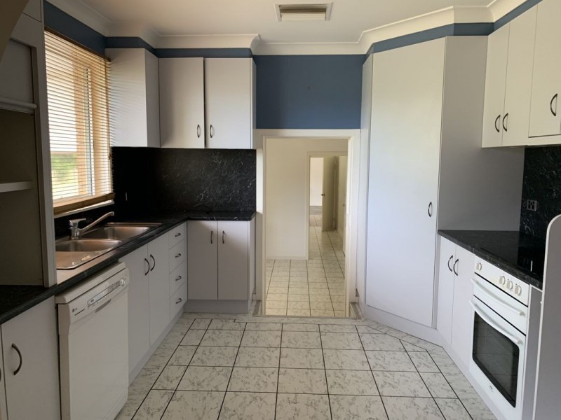 10 Myall Place, Moree NSW 2400