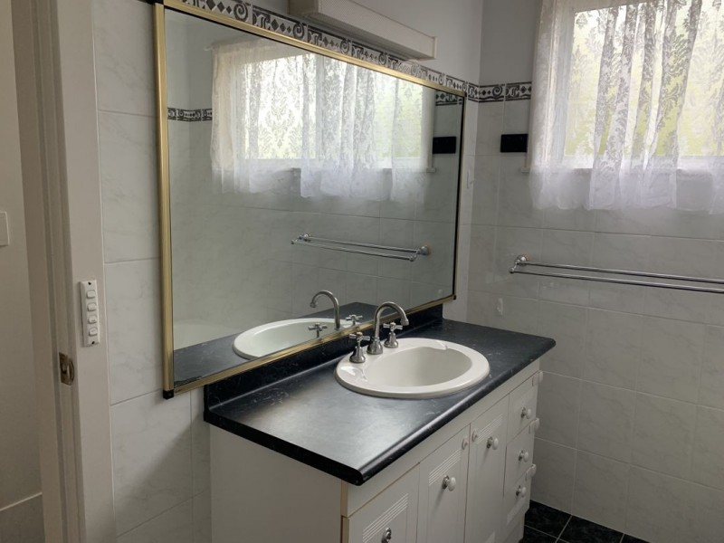 10 Myall Place, Moree NSW 2400