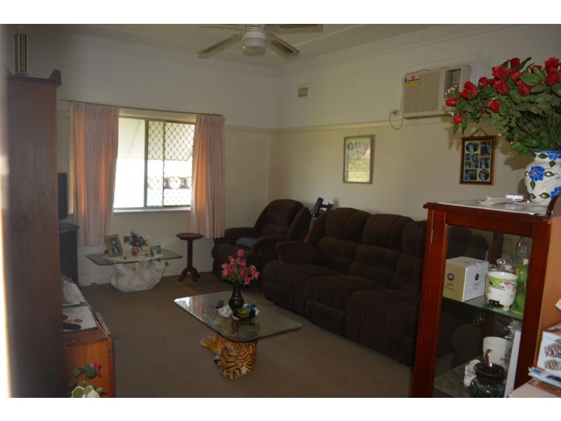 38 OAK STREET, Moree NSW 2400