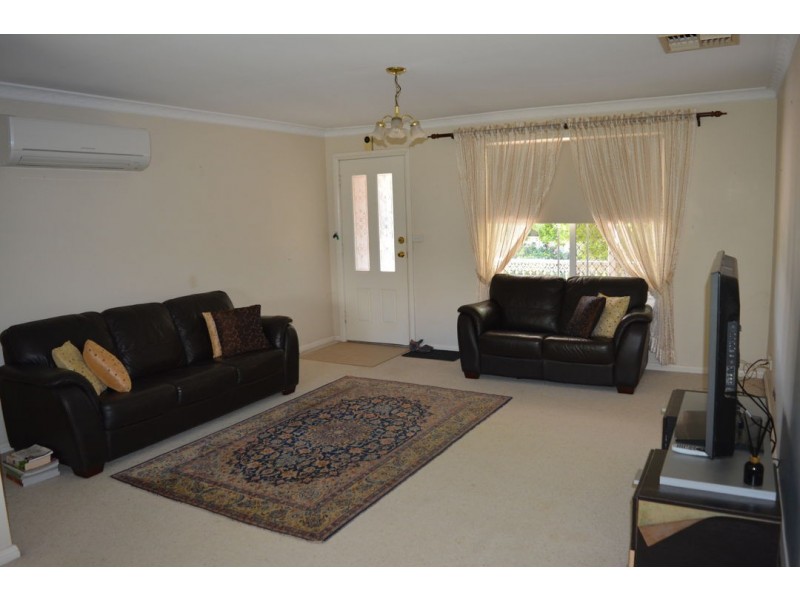 2/62 Edward Street, Moree NSW 2400