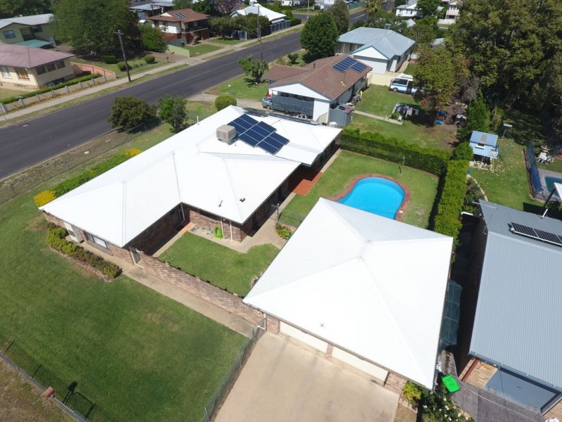 21 Iris Street, Moree NSW 2400