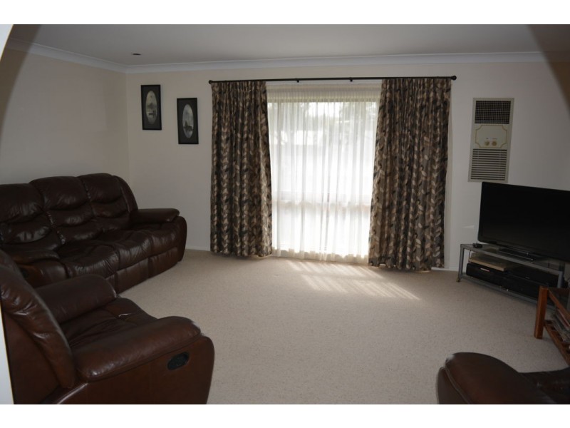 21 Iris Street, Moree NSW 2400