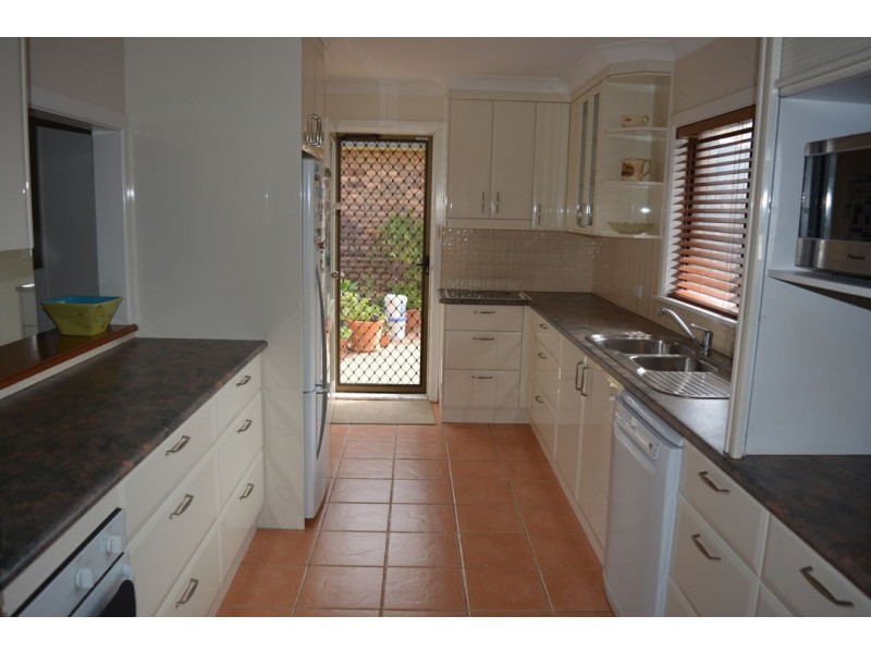 21 Iris Street, Moree NSW 2400