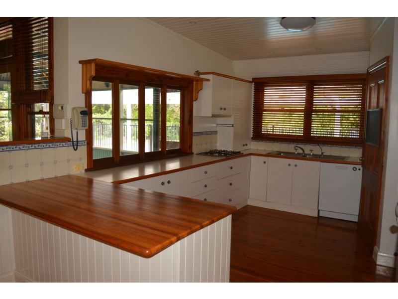 12 MERINDAH AVENUE, Moree NSW 2400