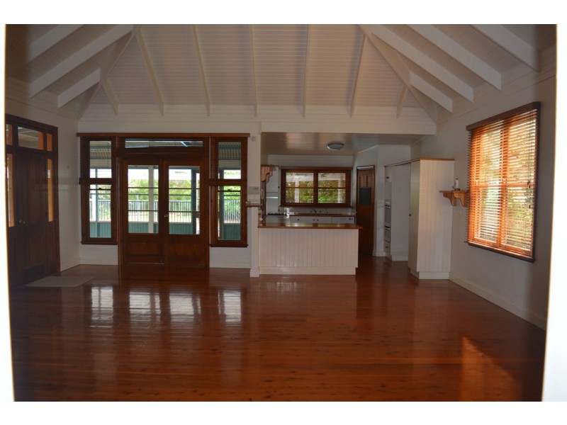 12 MERINDAH AVENUE, Moree NSW 2400