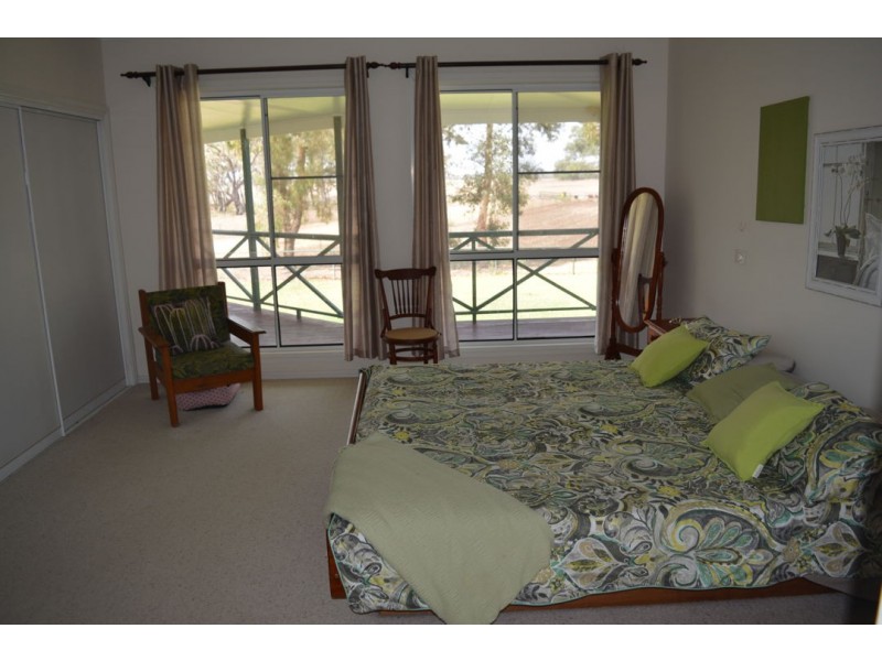 184 TARRAWINGEE ROAD, Moree NSW 2400