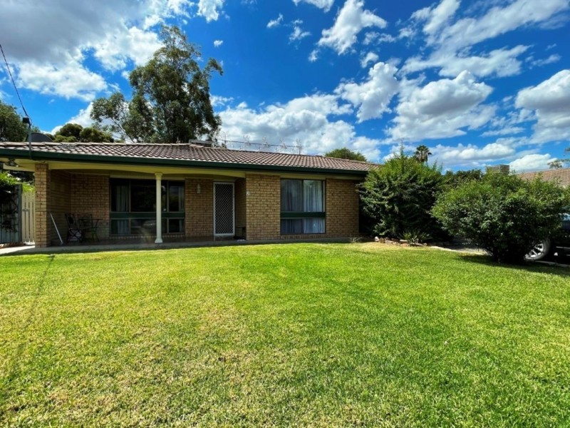 2 JULIA PLACE, Moree NSW 2400