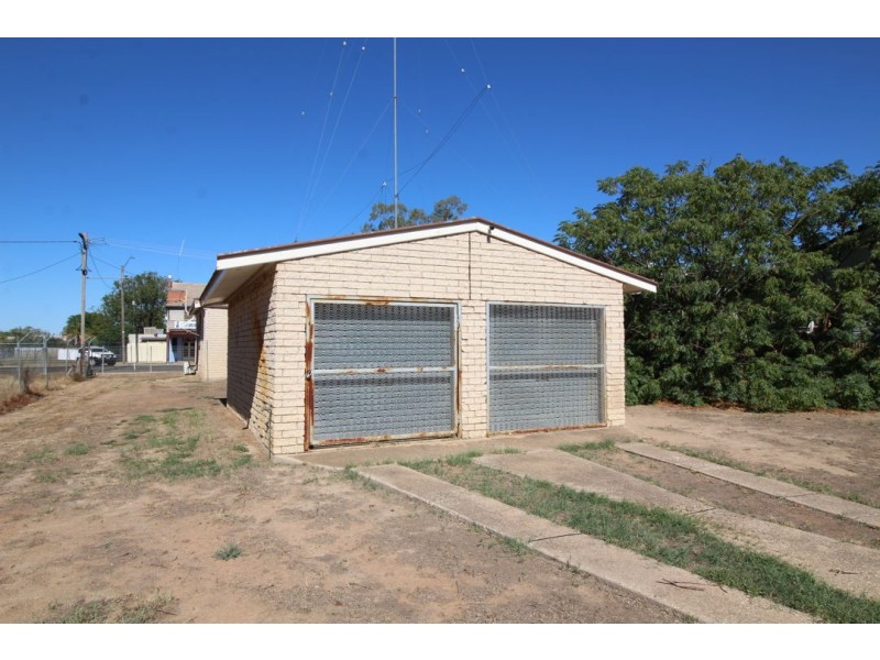 26 BATHURST STREET, Brewarrina NSW 2839