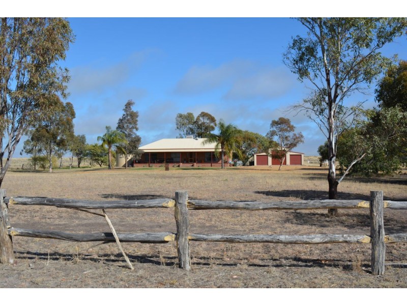 “SIKYLA PARK” 100 BARTON PLAINS ROAD, Moree NSW 2400