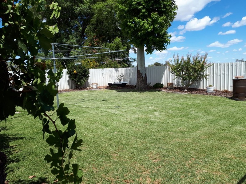 9 MAPLE AVENUE, Moree NSW 2400