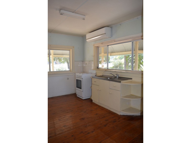 28 BLAKE STREET, Pallamallawa NSW 2399