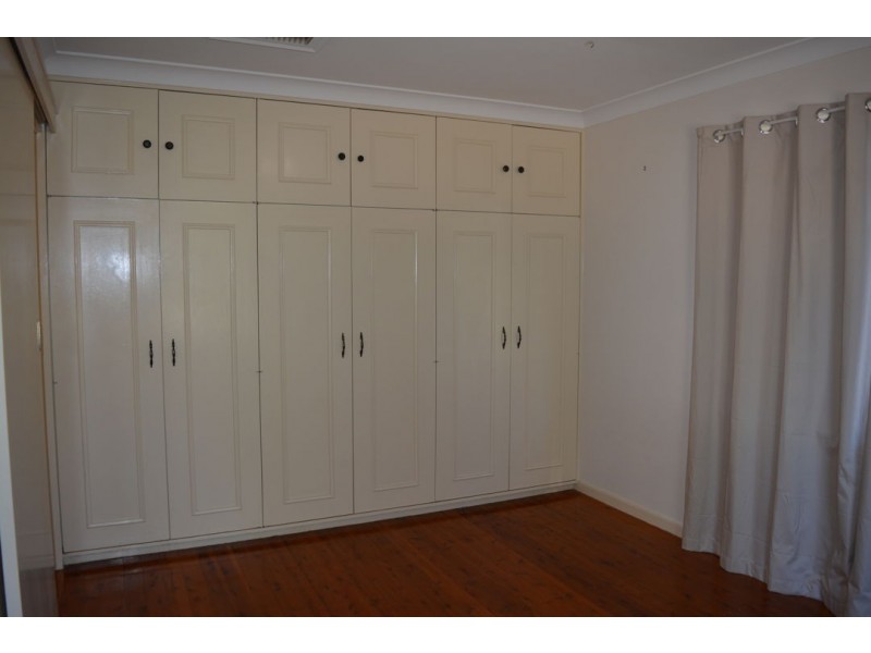 11 Hassell Street, Moree NSW 2400