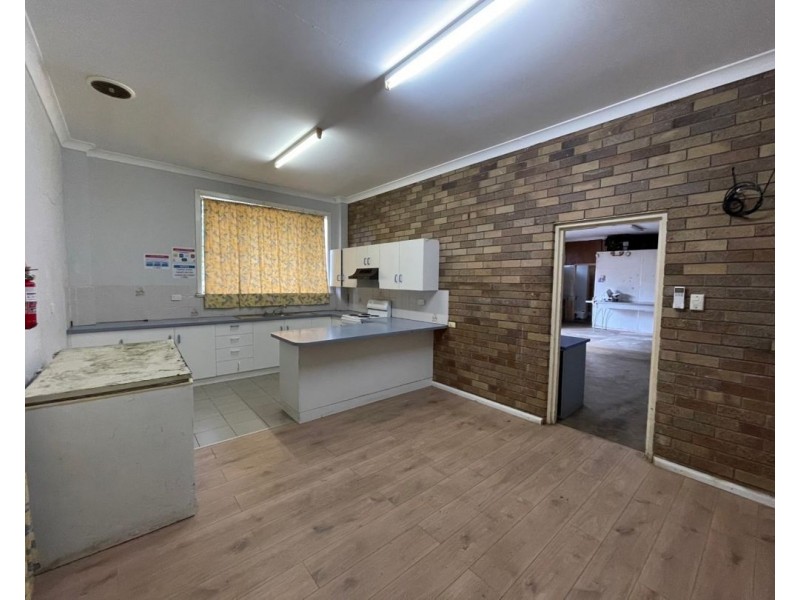 100 Amaroo Drive, Moree NSW 2400