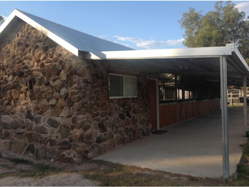 Roxburgh, 302 Caroda Road, Upper Horton NSW 2347