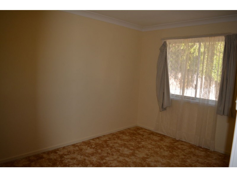 6 HELENSVALE AVENUE, Moree NSW 2400