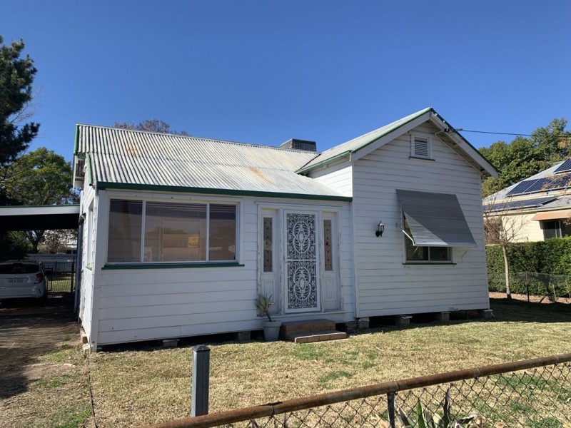 64 Edward Street, Moree NSW 2400