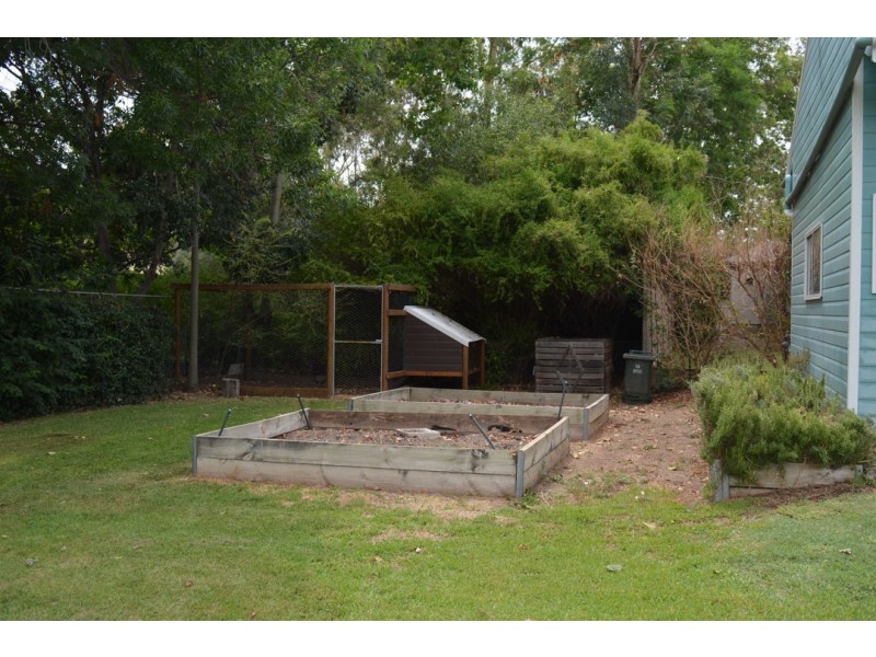 12 MERINDAH AVENUE, Moree NSW 2400