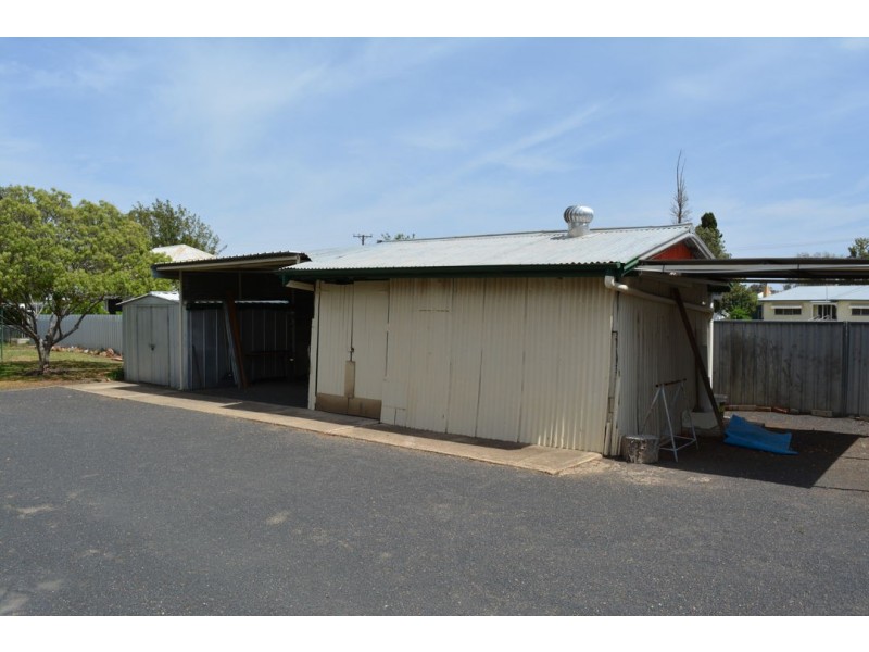 320 Auburn Street, Moree NSW 2400