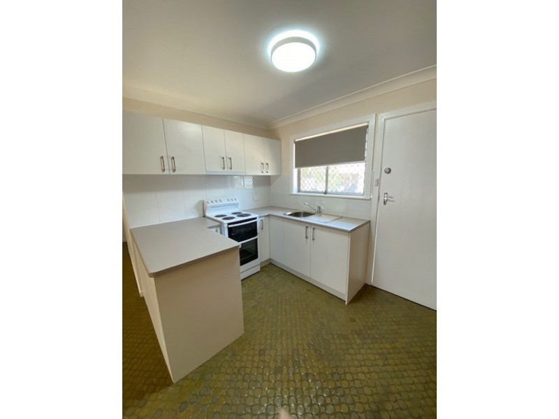 2/17 Chester St, Moree NSW 2400