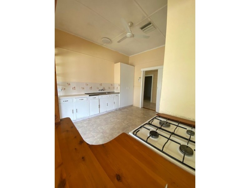 77 Edward Street, Moree NSW 2400