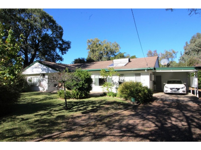 2-4 TIRZAH STREET, Moree NSW 2400