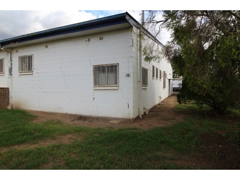 18 Jones Avenue, Moree NSW 2400