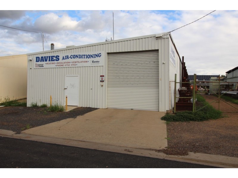 2 Thompson Avenue, Moree NSW 2400