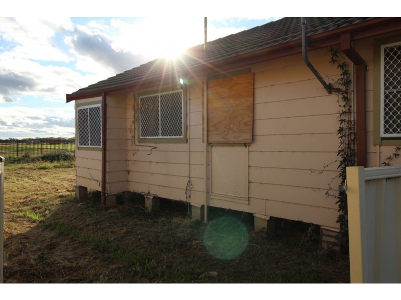 11 Arunga Street, Moree NSW 2400