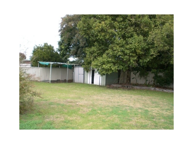 25 Maple Avenue, Moree NSW 2400
