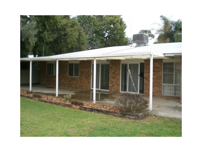 25 Maple Avenue, Moree NSW 2400