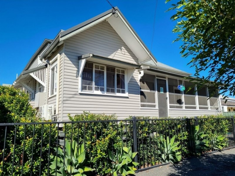 30A & 30B Mackenzie St, Moree NSW 2400