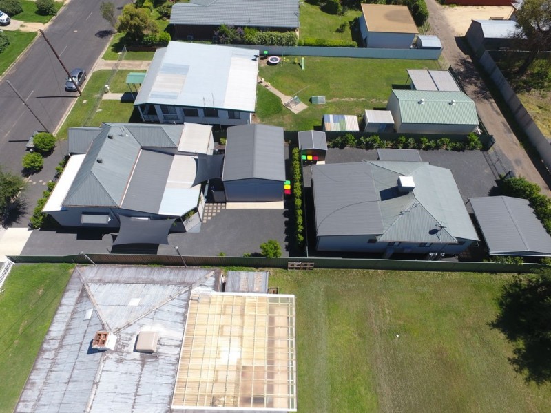 30A & 30B Mackenzie St, Moree NSW 2400