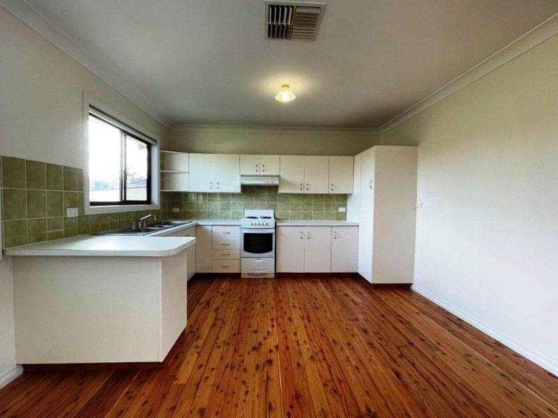 11 Calgorm Street, Moree NSW 2400