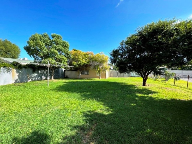 11 Calgorm Street, Moree NSW 2400