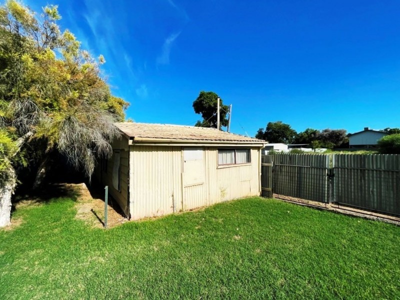 11 Calgorm Street, Moree NSW 2400