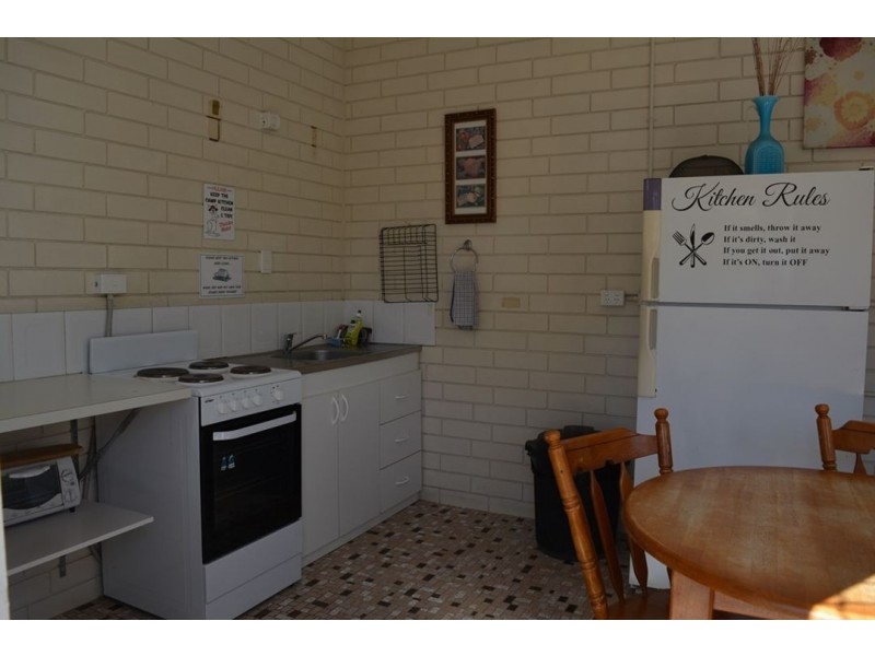 28 Oak Street, Moree NSW 2400