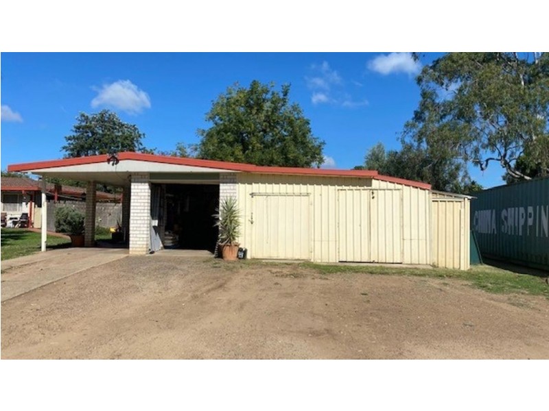 28 Oak Street, Moree NSW 2400