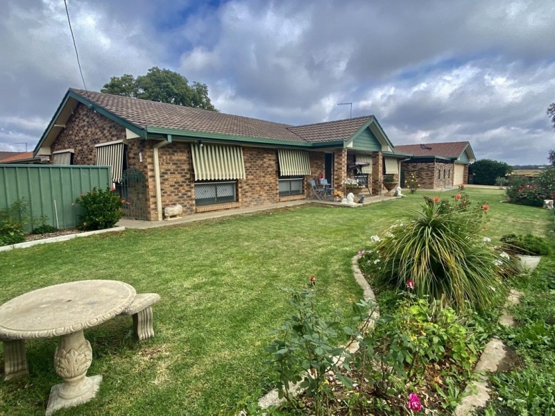 1 Maple Avenue, Moree NSW 2400