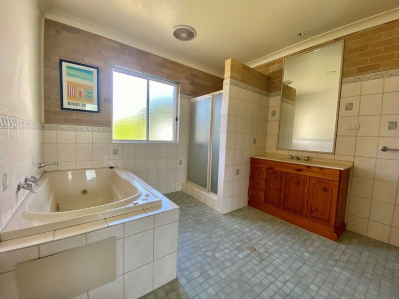 36 Webb Avenue, Moree NSW 2400