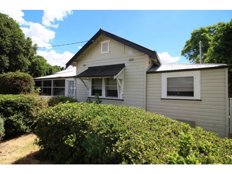 3 Auburn St, Moree NSW 2400