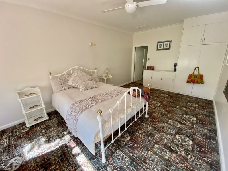 2-4 TIRZAH ST, Moree NSW 2400