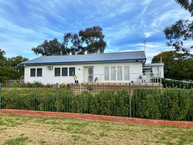 12 Carol Avenue, Moree NSW 2400