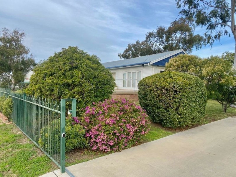 12 Carol Avenue, Moree NSW 2400